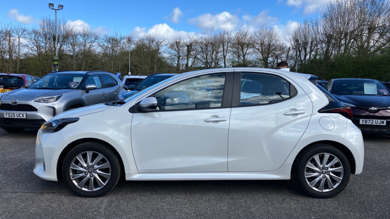 Toyota Yaris 1.5 Hybrid Icon 5dr CVT Hybrid Hatchback